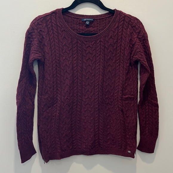 American Eagle Knitted Sweater, Size M, Burgundy, EUC - Picture 1 of 5